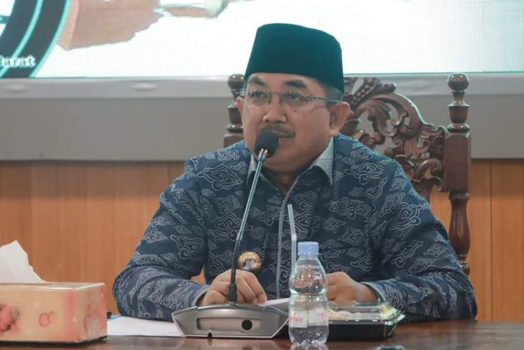 Anwar Sadat Pastikan Jalan Simpang BGP – Batas Kota Kuala Tungkal Mulai Diperbaiki