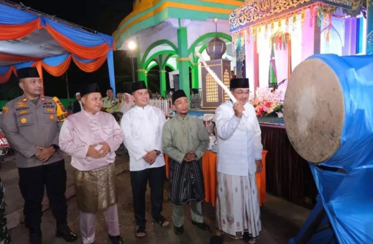 Bupati H.Anwar Sadat Buka MTQ Ke-53 Di Desa Pembengis