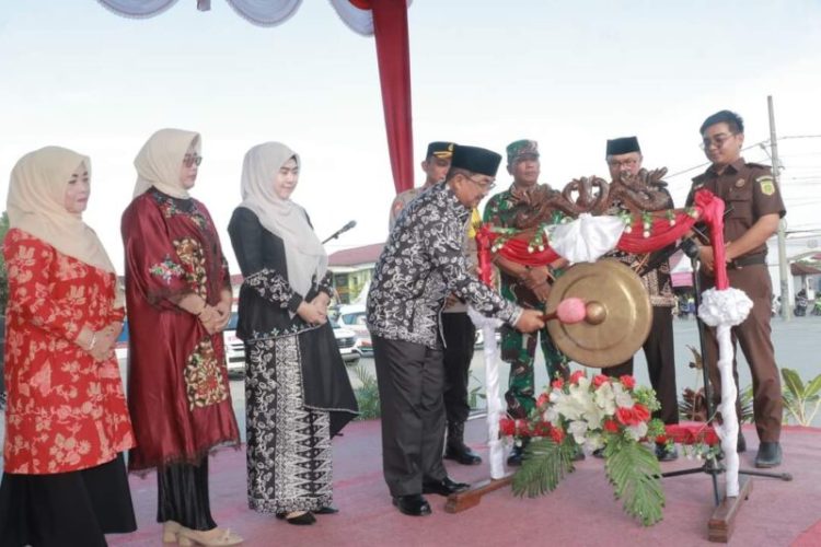 Bupati Tanjab Barat Resmi Buka Pencanangan Bulan Serengkuh Dayung Serentak ke Tujuan