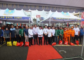 Berbagi Kebahagiaan di Bulan Ramadan, Sinsen Bagikan Ribuan Paket Sembako di Kota Jambi