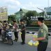 Tingkatkan Sinergitas TNI-Polri, Korem 042/Gapu dan Polsek Telanaipura gelar Bakti Sosial berbagi Takjil untuk warga