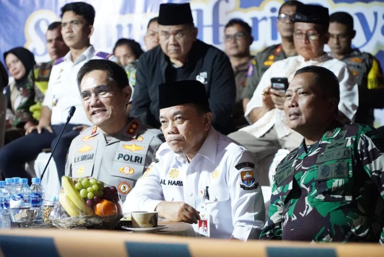 Danrem 042/Gapu mengikuti Vicon pengecekan pengamanan situasi Kamtibmas menjelang Hari Raya Idul Fitri 1446 H