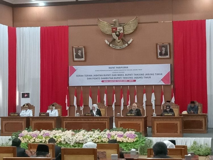 DPRD Tanjab Timur Gelar Paripurna Sertijab Bupati dan Wakil Bupati 2025-2030