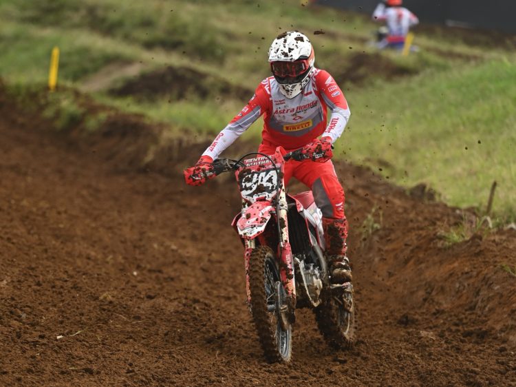 Tekad Arsenio Bawa Astra Honda Juarai Kejurnas Motocross 2025