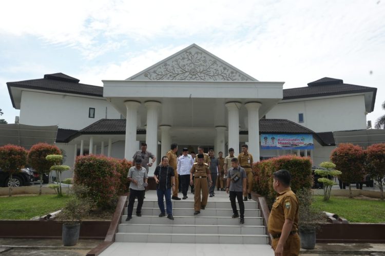 Wagub Sani Tinjau Persiapan Lokasi MTQ Ke-54 Tingkat Provinsi Jambi di Kabupaten Muara Jambi