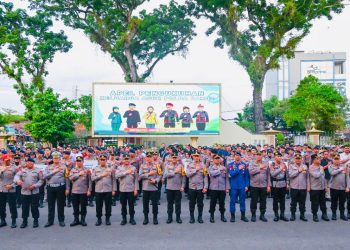 Pimpin Pengukuhan Keluarga Asuh Polda Jambi, Irjen Pol Krisno Siregar : Bersatu, Berbagi dan Bahagia 